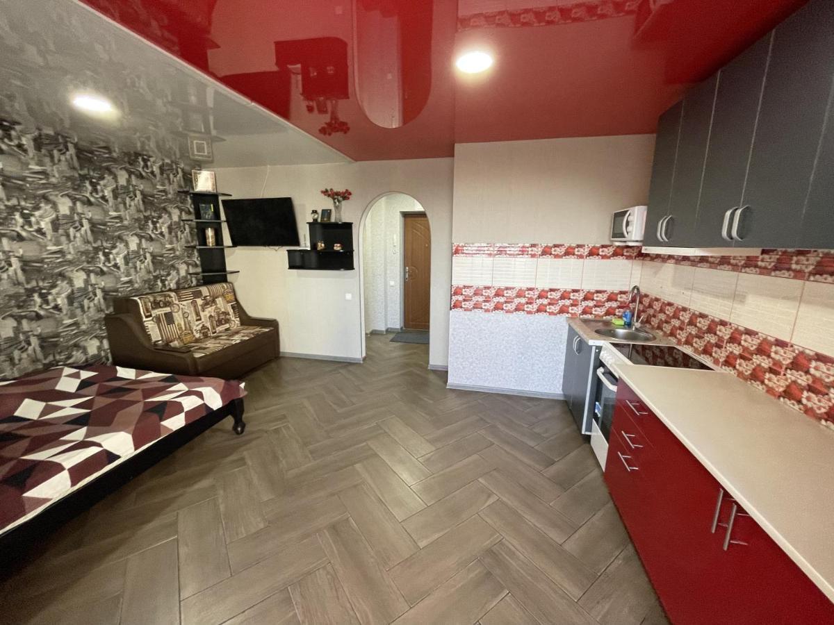 Studio Apartment On Vatutina วินนิตซา ภายนอก รูปภาพ